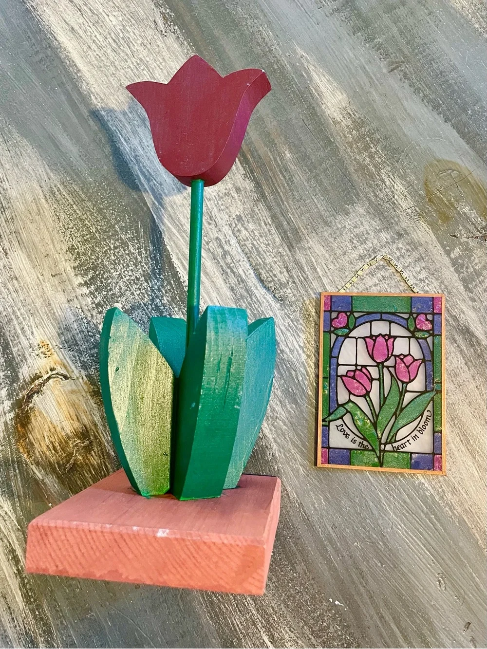 Tulip Décor Bundle – Wooden Flower & “Love Is the Heart in Bloom” Suncatcher